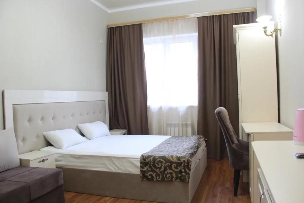 Gold Boutique Hotel Almaty Exterior foto