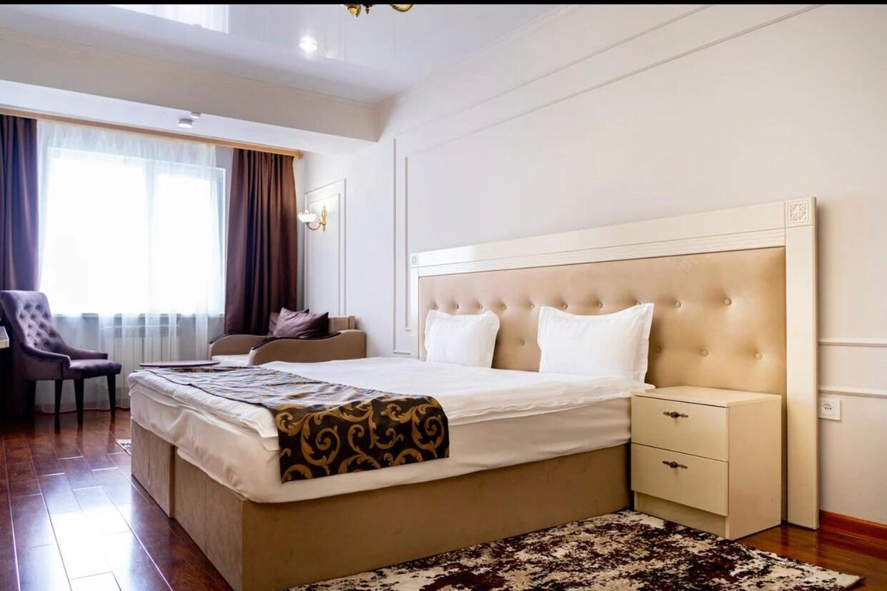 Gold Boutique Hotel Almaty Exterior foto